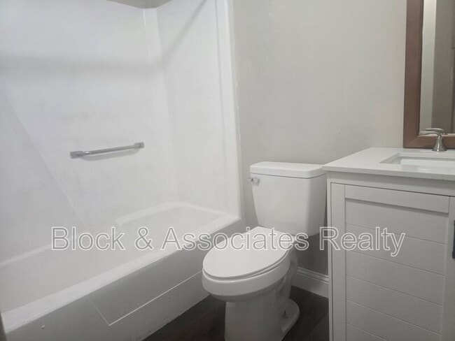 Photo - 506 Lake Dr Unit Apt G