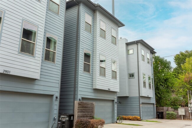 Building Photo - 2903 Blodgett St