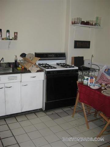 Photo - 73 Westland Ave Unidad 2