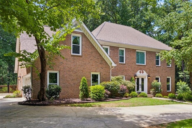 Photo - 210 Willow Lk Cv