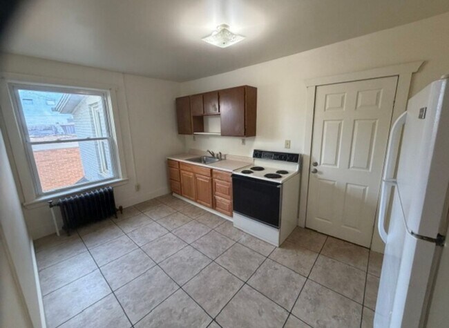 Photo - 210 N Liberty St Unit #3