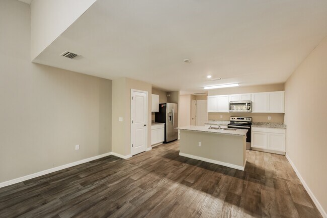 Photo - 9000 Aegean Cir