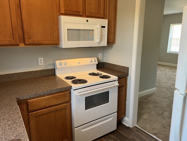 Photo - 2367 Cascade Rd