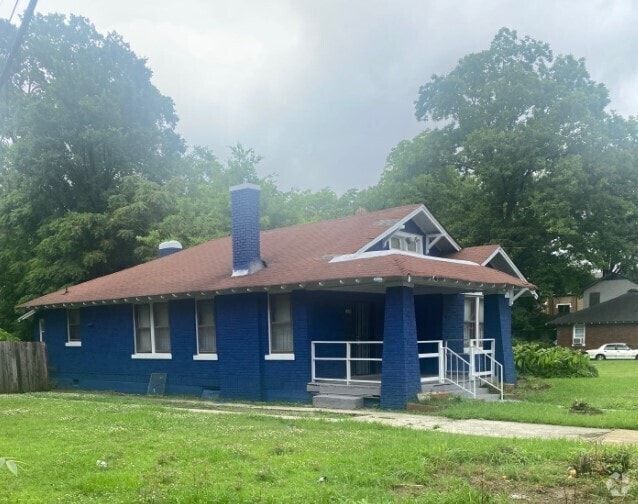 Building Photo - 1048 E McLemore Ave Rental
