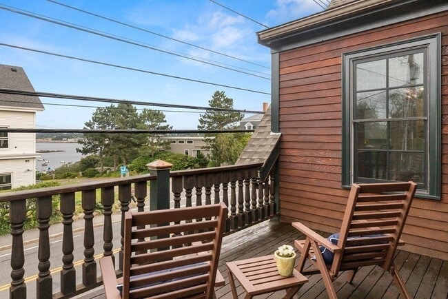 Photo - 46 Granite St Unit D-Winter