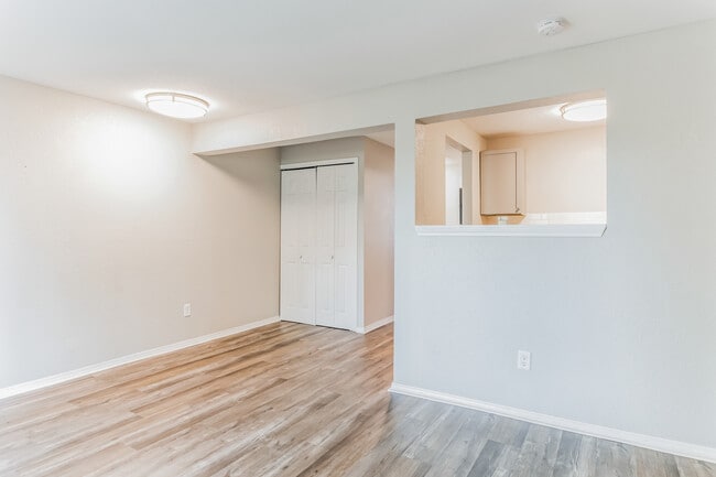 Photo - River Walk Apartments