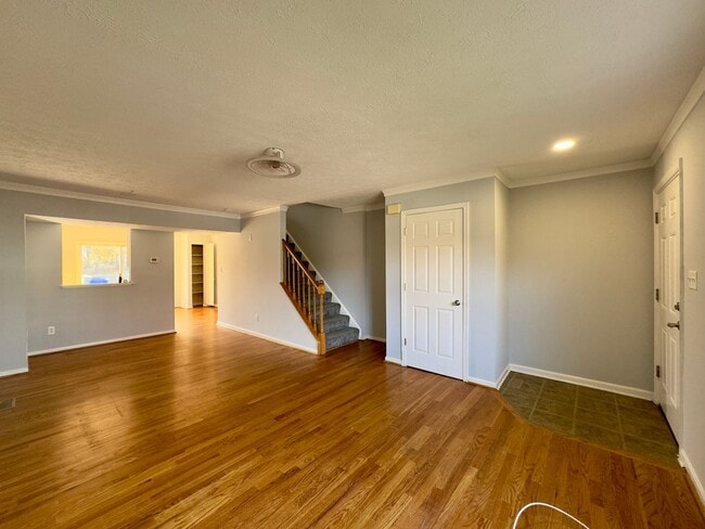 Photo - Charming 2 Bedroom/2 Bathroom Townhome in ...