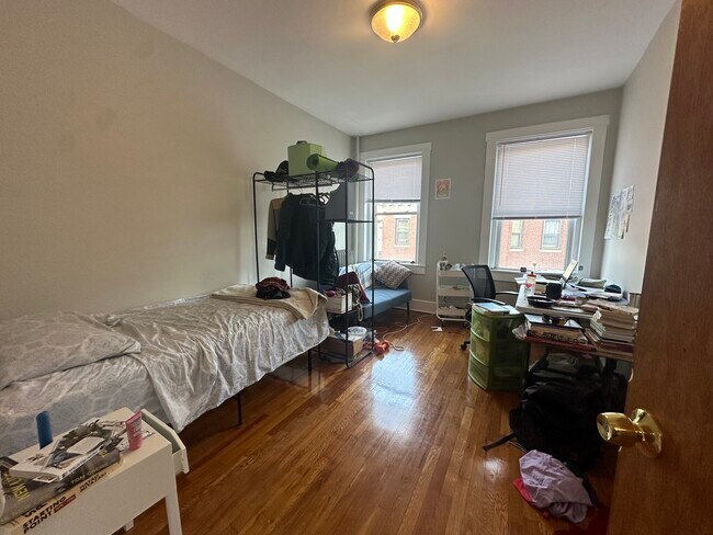 Photo - 20 Chester St Unit #16