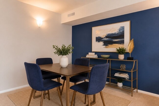 Lighthouse at Twin Lakes Apartment Homes