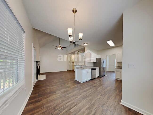 378 Moreland Cir