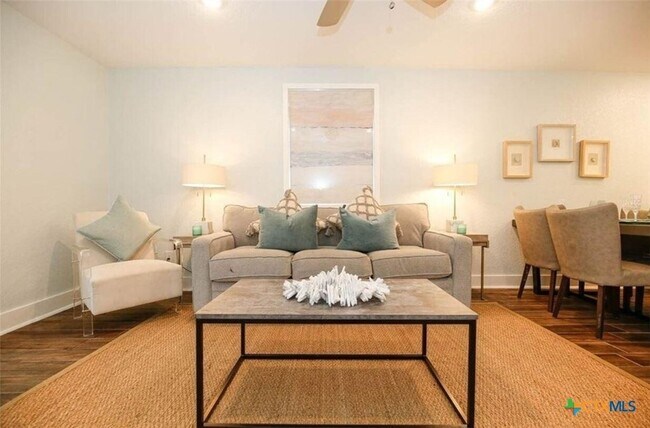 Photo - 104 Cove E Unidad 107