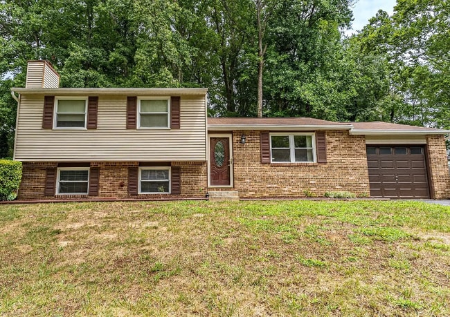 Building Photo - 2126 Briarwood Dr Rental