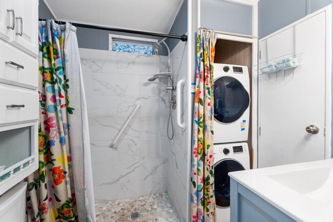 Photo - 1256 Nettles Blvd Unidad SI ID1537526P