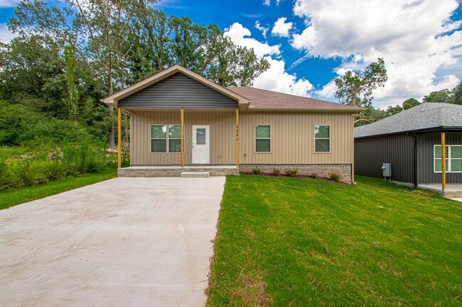 Photo - 2311 Nichols Rd