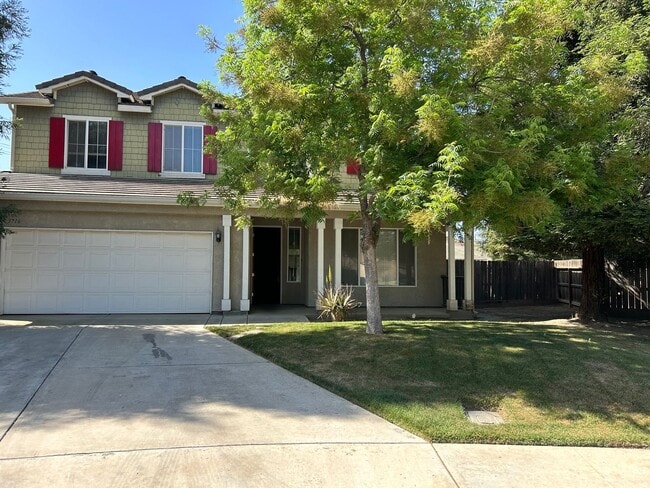 Building Photo - Spacious 6 Bedroom 3.5 Bathroom in SE Visalia!!
