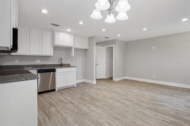 Photo - 722 W Walker St