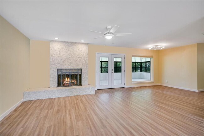 Photo - 8206 Emberwood Dr