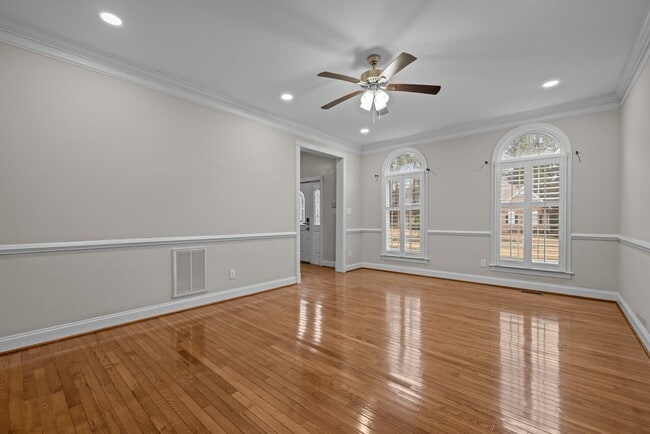 Photo - 108 Walcott Way