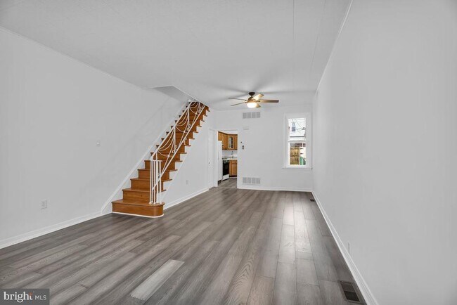 Photo - 3227 Chatham St