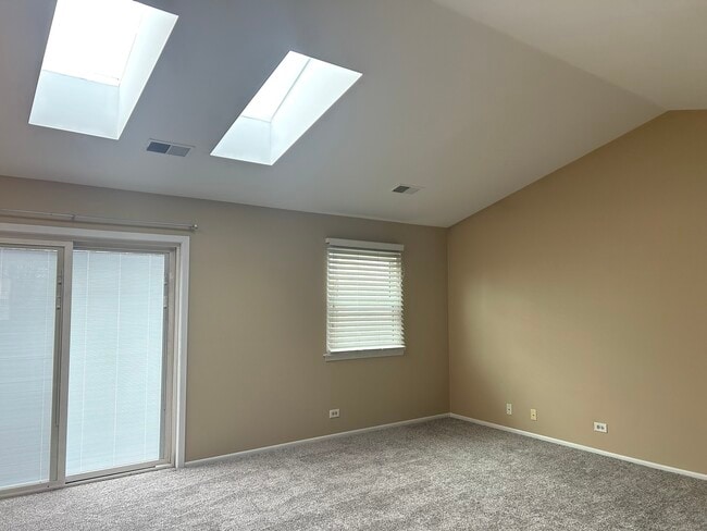 Photo - 122 Stirling Ln Unit X2