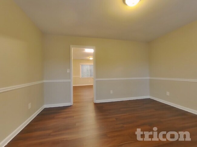 Photo - 162 Springwater Trce