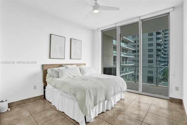 Photo - 3470 E Coast Ave Unidad H1205