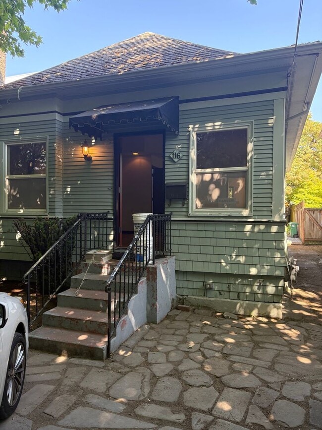 Beautiful 1908 Craftsman home for rent! - Beautiful 1908 Craftsman home for rent!