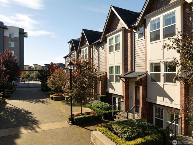 Photo - 1313 Brooklyn Walk NE