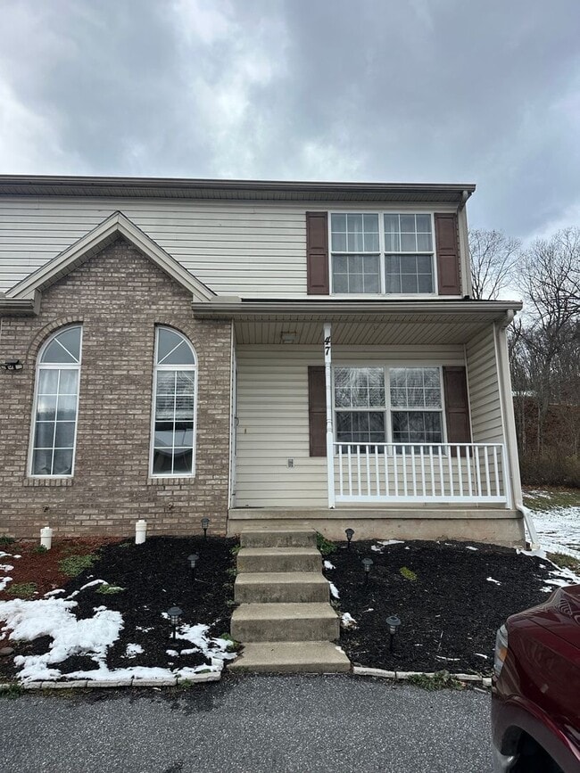 Building Photo - 2 bedroom 2 bathroom home in Duncannon PA!