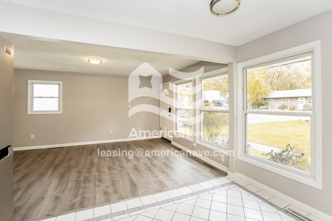 Photo - 20019 Lexington