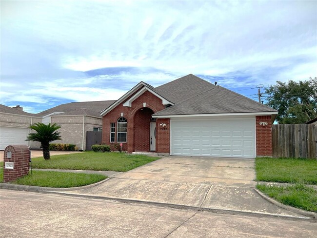 Photo - 7922 Cobblefield Ln House