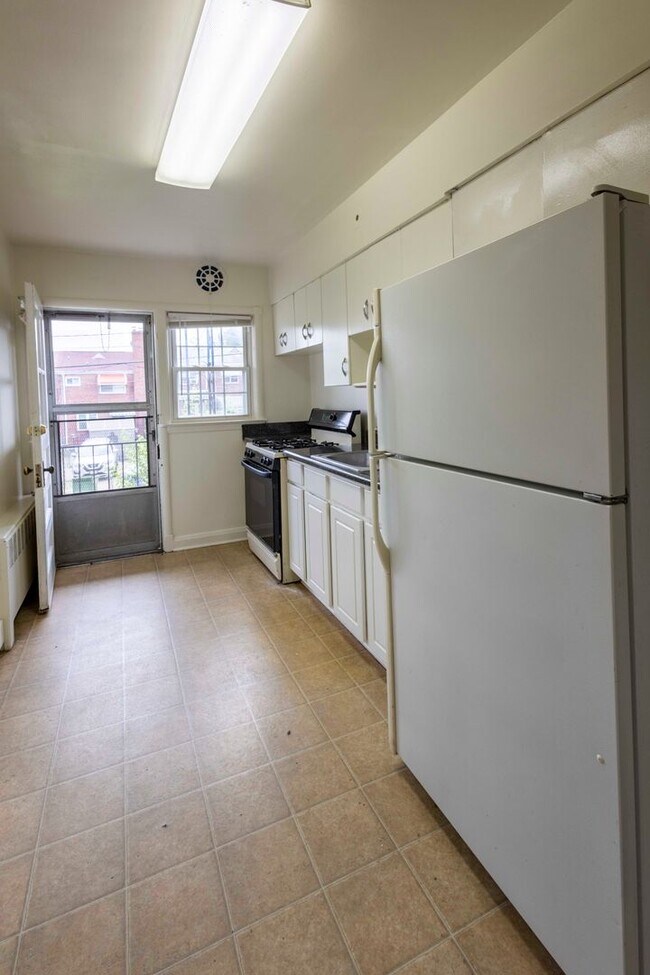 Photo - Apartment for rent in Loch Raven Unit 552c9aff-1dac-11ed-9afd-02d3b8559644