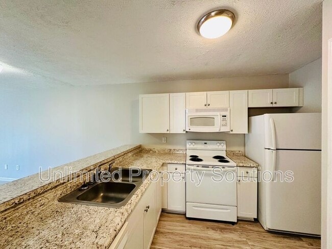 Photo - 213 Sunn Aire Ct