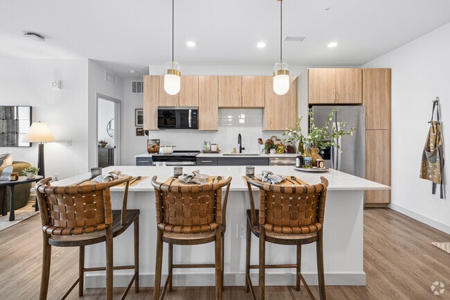 2BR, 2BA - 1,068SF - Kitchen