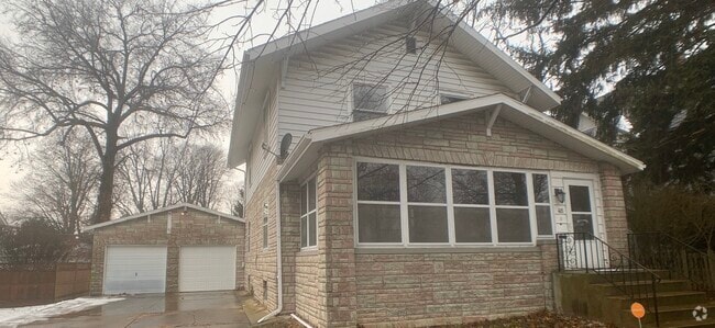 Building Photo - 411 S 5th Ave Rental