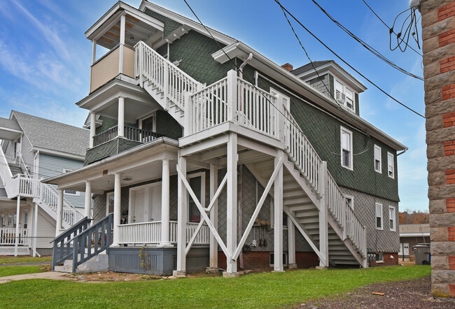 Photo - 22 Kelley St