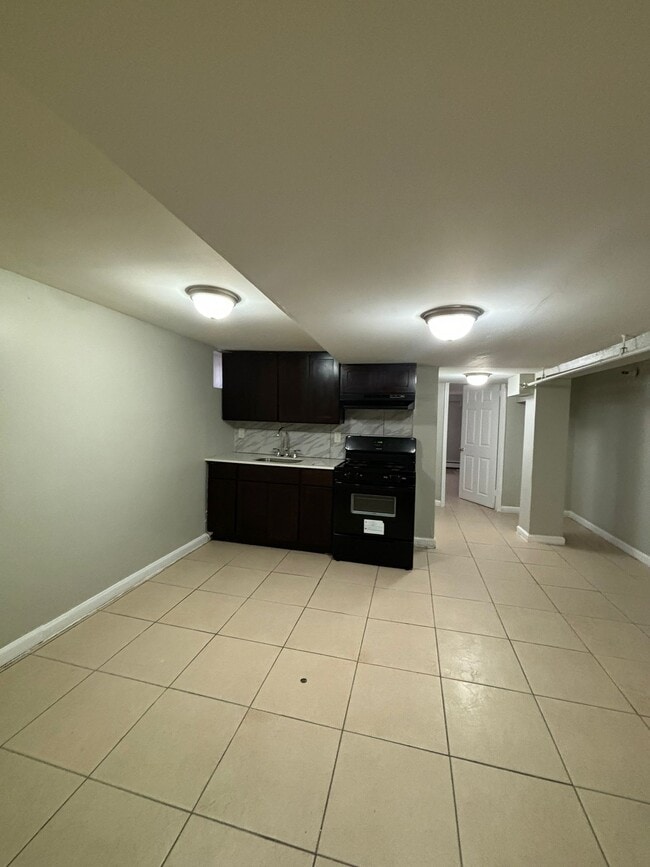 Building Photo - 62-64 N 9th St Unit B1 Rental