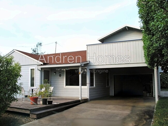 Photo - 1841 Alice St