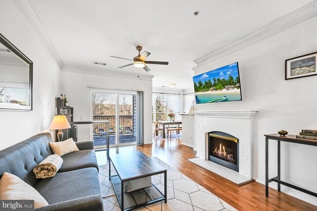 Building Photo - 1530 Spring Gate Dr. Unit 9219