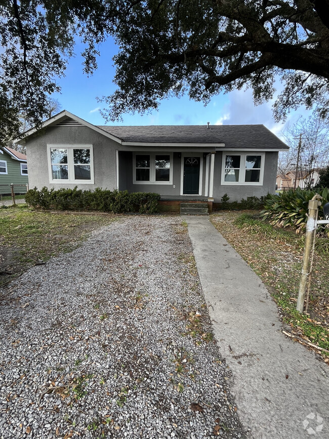 Building Photo - 2665 Larkspur Ave Rental