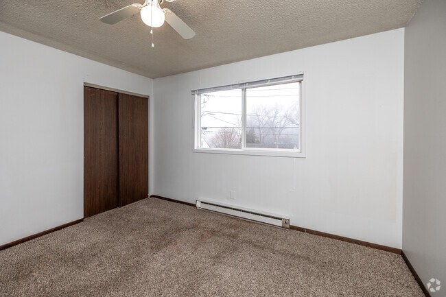 2BR, 1BA - 825SF - Second Bedroom