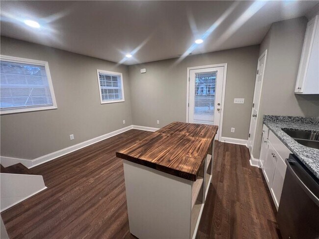 13 Myrtle Dr