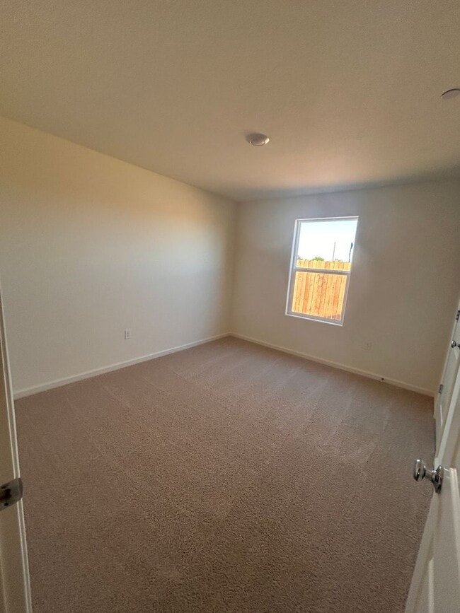 Photo - West Hanford with Solar, 3 bedroom, 2 bath