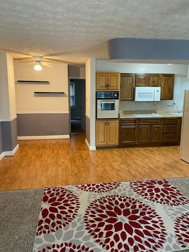 Photo - 1000 Linda Lee Dr Unit 1000B