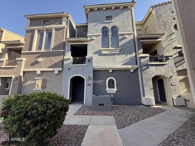 Photo - 2402 E 5th St Townhome