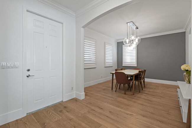 Photo - 158 Ennis Ln