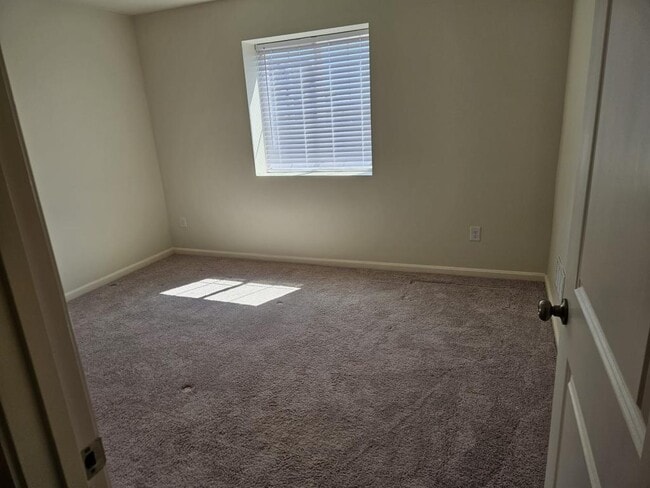 Photo - 312 High Peak Pl