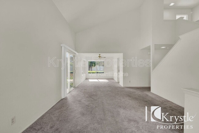 Photo - 267 Quartz Ln