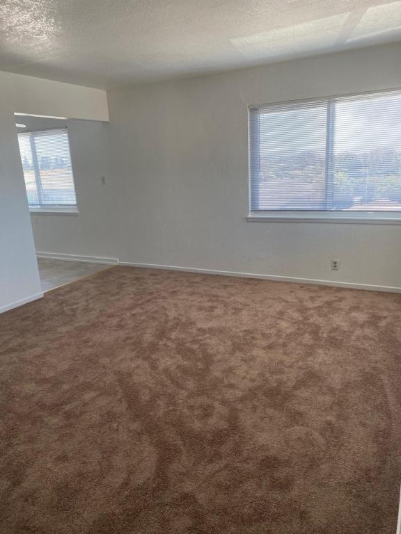 Building Photo - 16850 Ehle St