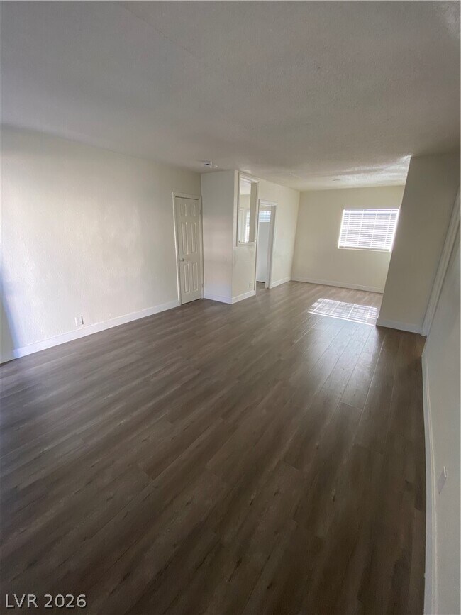 Photo - 1711 Santa Paula Dr Unit A